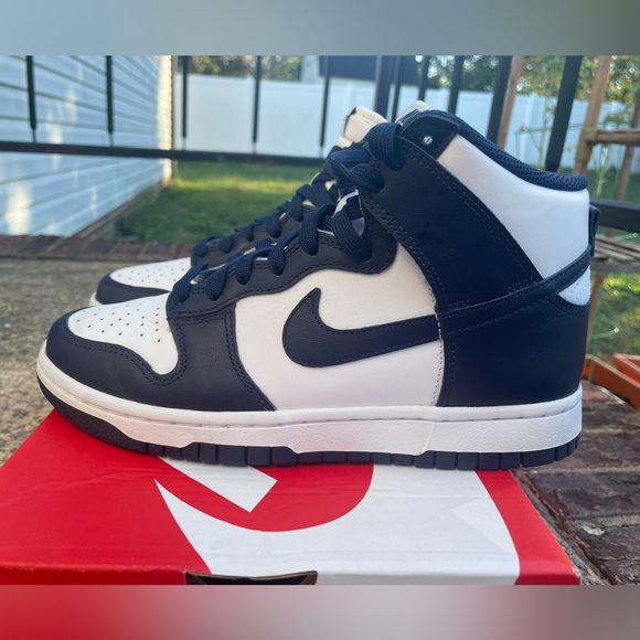 Women’s Nike Dunk High Championship Navy - Picture 7 of 12